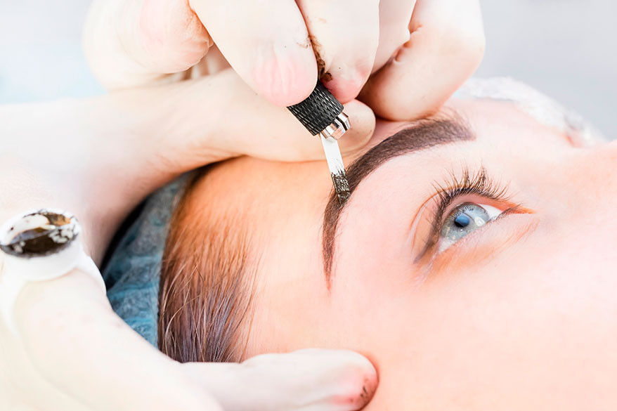 Maquilage semi-permanent des sourcils & brow lift chez Laser Velours