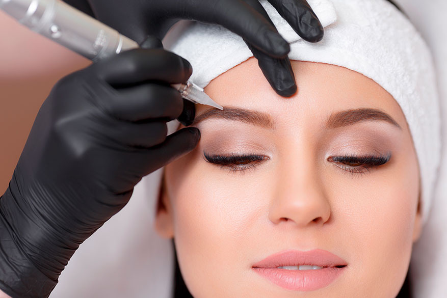 Maquilage semi-permanent des sourcils & brow lift chez Laser Velours